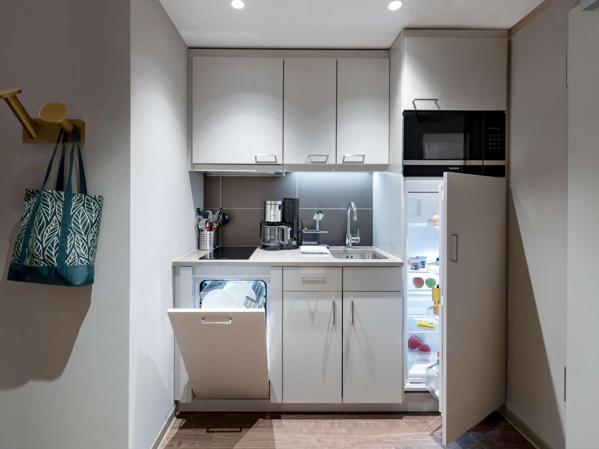 Adagio Aparthotel 4*